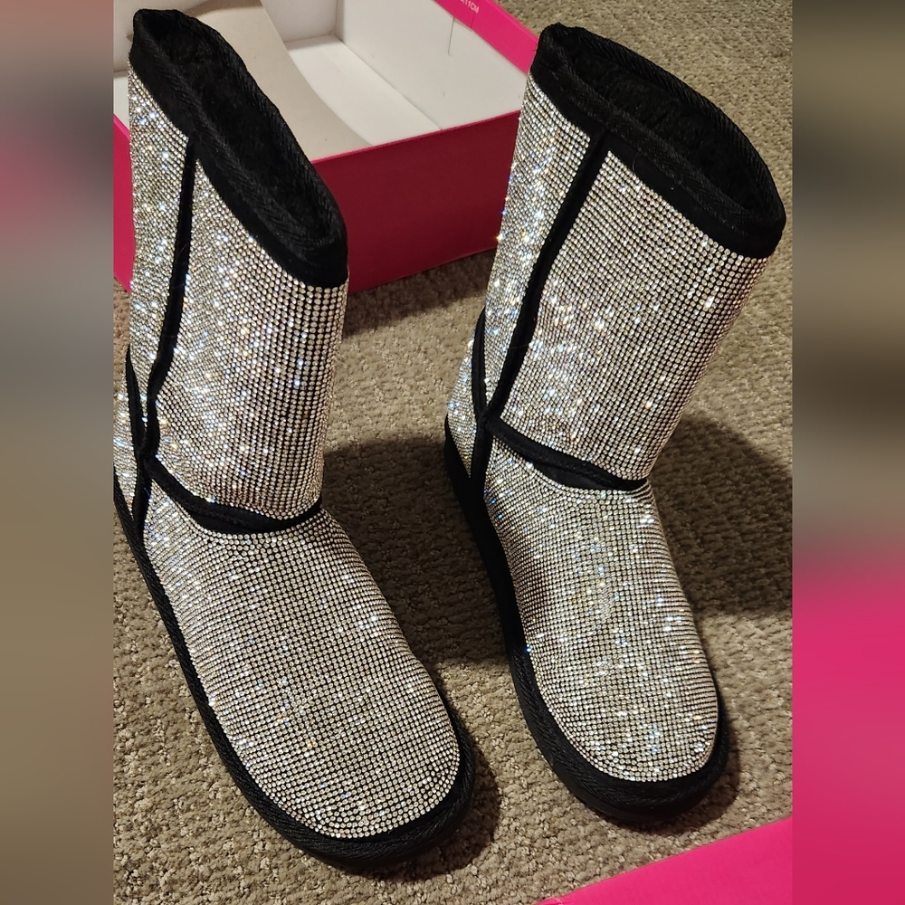 Shoe dazzle Women fuzzie dazzler boots - Picture 8 of 10
